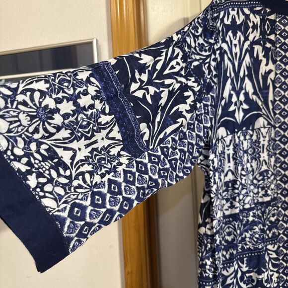 La Cera Womens Boho Patchwork Tunic Top Blue White Button Front NWT - Picture 3 of 4